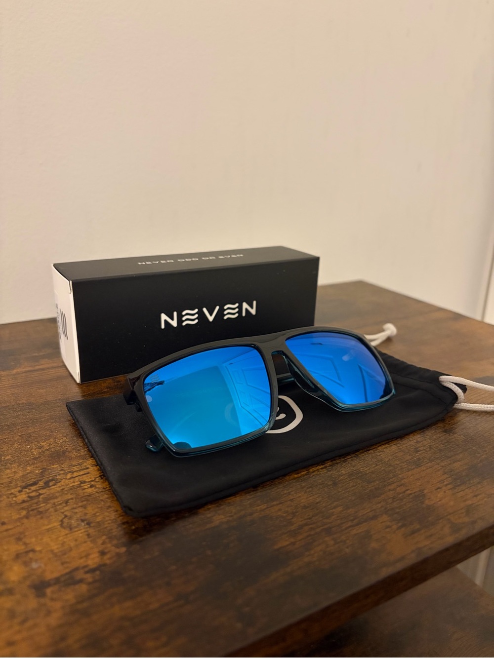 NEVEN Men’s Blue Mirrored Sunglasses NEW